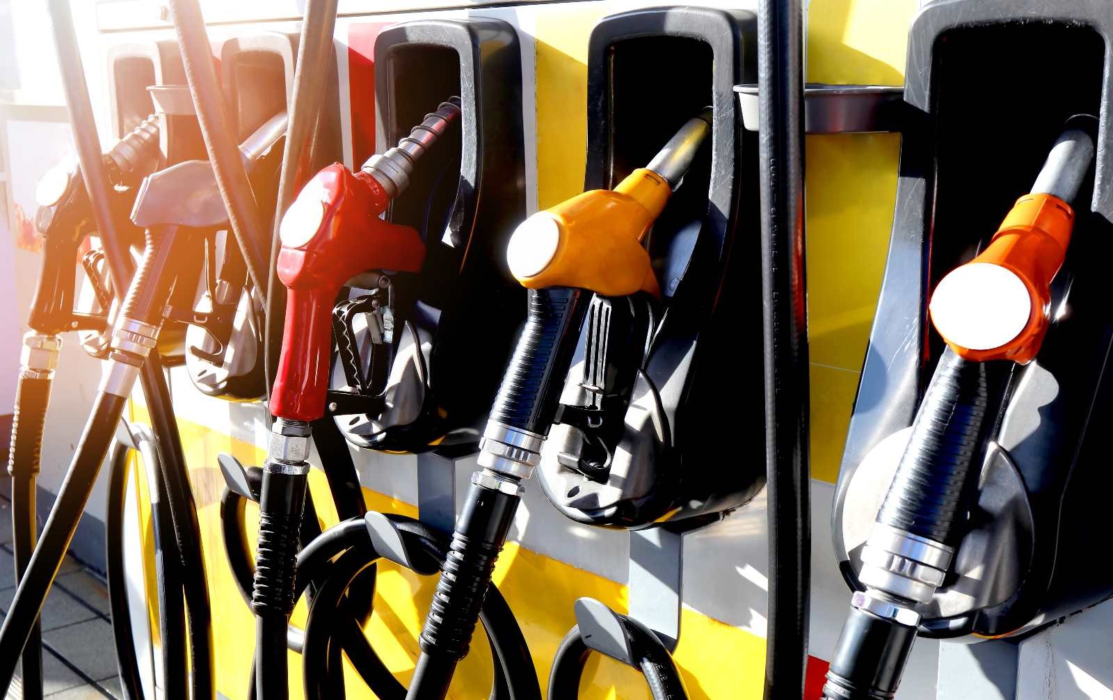 الأسباب الحقيقية لزيادة أسعار المنتجات البترولية
