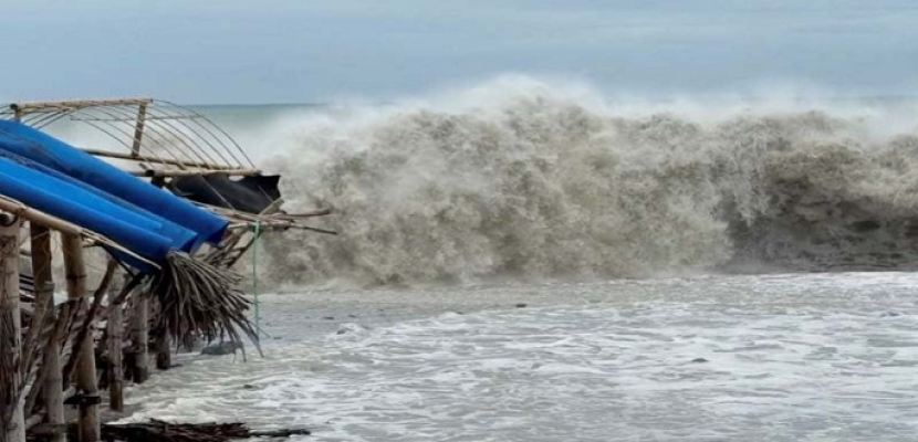 إجلاء مليون شخص في الفلبين بسبب إعصار ” فونج – وونج”